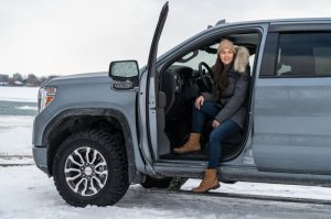 Chevrolet Silverado 2500 Running Boards - AMP Research - PowerStep Plug N Play - Black - `20-`22
